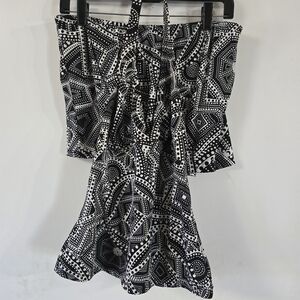 Black and White Patterned Skirt